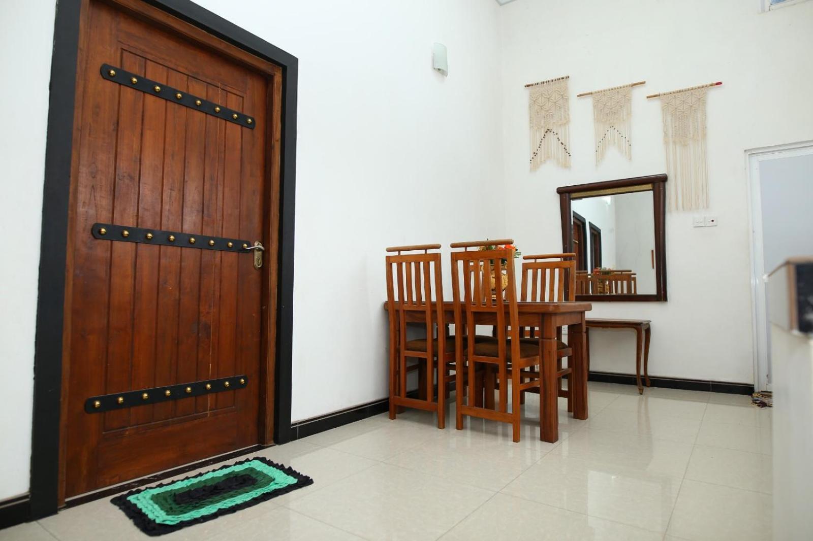 Sujee'S Guest House With Two Bed Rooms 阿努拉德普勒 外观 照片