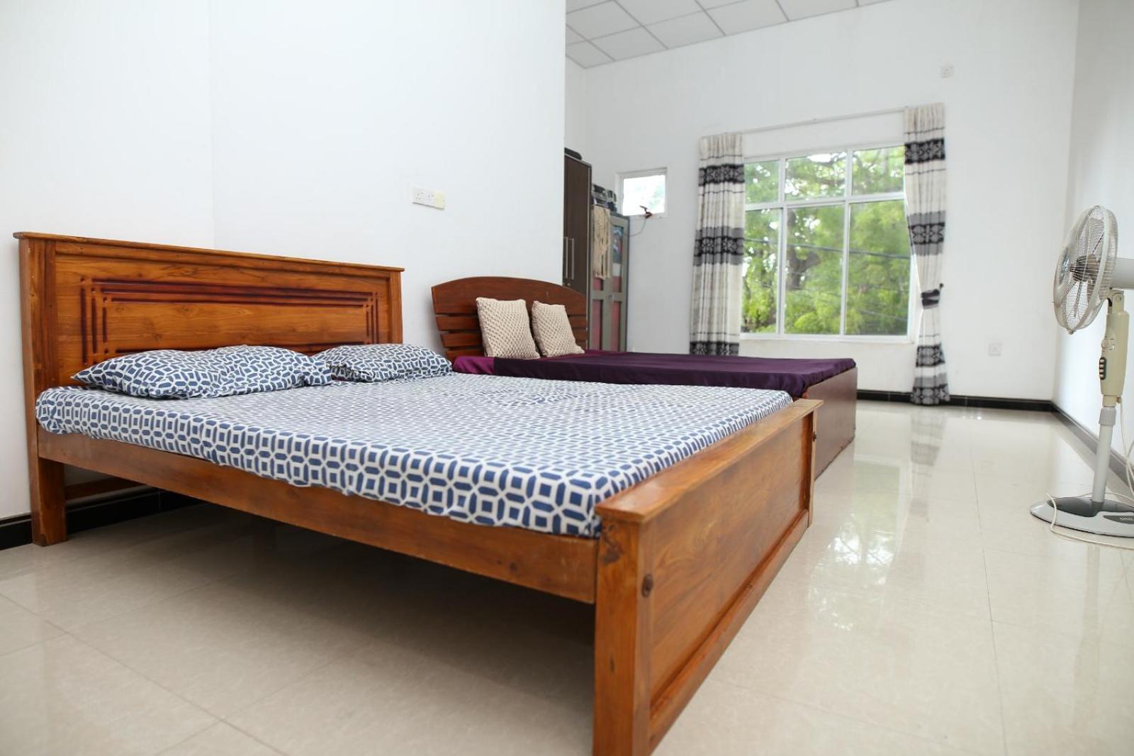 Sujee'S Guest House With Two Bed Rooms 阿努拉德普勒 外观 照片