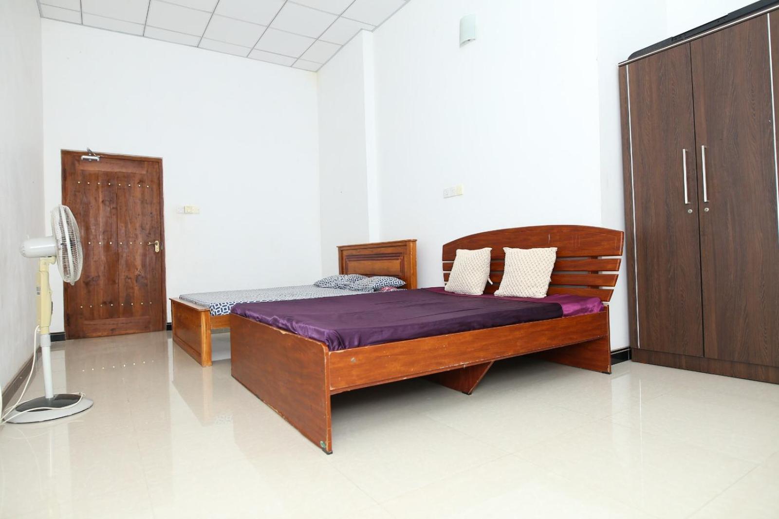 Sujee'S Guest House With Two Bed Rooms 阿努拉德普勒 外观 照片